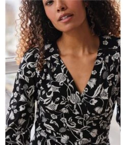 Zhaleh Organic Cotton Jersey Shirt -Woolovers 0ef2e thought march 26 2024 25wwt7724 blk 3366