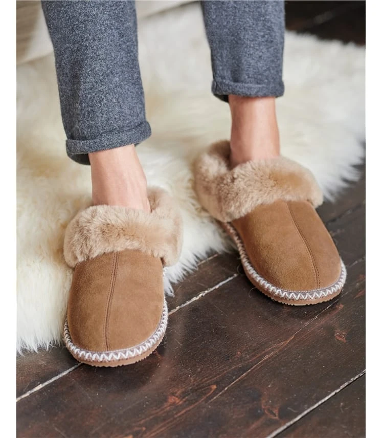 Chausson Classique Brodé - Femme - 100% Peau De Mouton 3 Chausson Classique Brodé - Femme - 100% Peau De Mouton