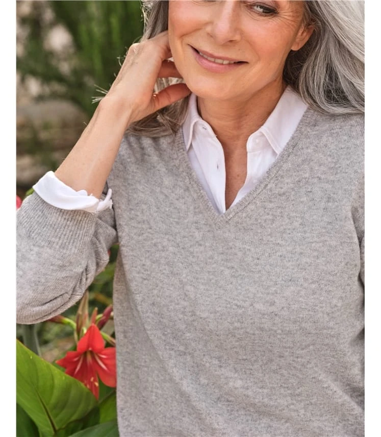 Pull à Col V - Femme - Cachemire & Mérinos 4 Pull à Col V - Femme - Cachemire & Mérinos – Image 2