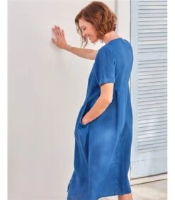 Robe Boutonnée En Lin à Col En V - Femme 7 Robe Boutonnée En Lin à Col En V - Femme -Woolovers d96ca 123db 219291 w388l persianblue w 13